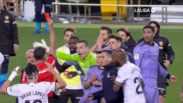 开云体育下载入口-哨压绝杀！贝林99分钟进球被吹，裁判皇马谁是谁非？